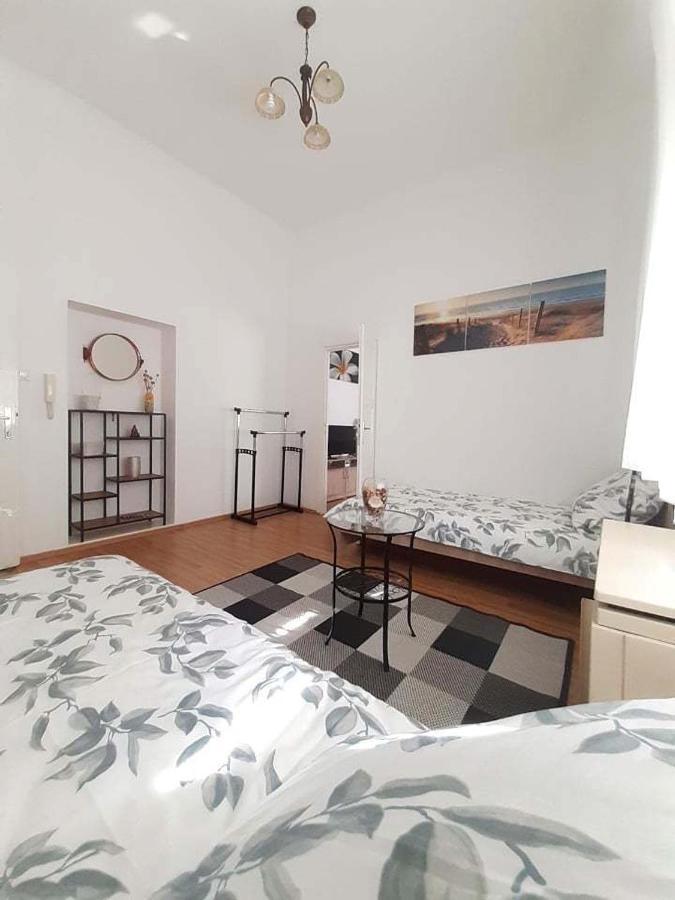 Foter Apartment