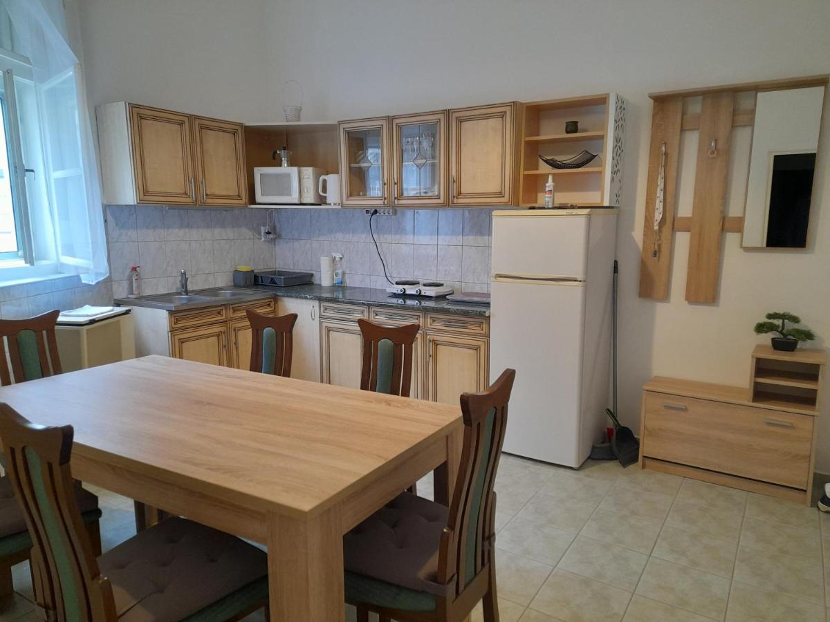 Apartment Foter